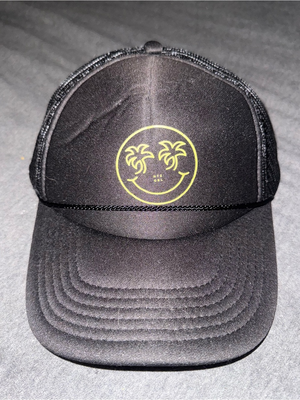 OTTO Palm Tree Smiley Face Foam Mesh Cap OSFM